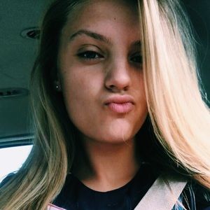 Meet your Posher, Kaitlyn